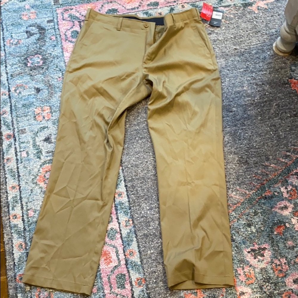 BCG size 36 x32 golf twill men pants
